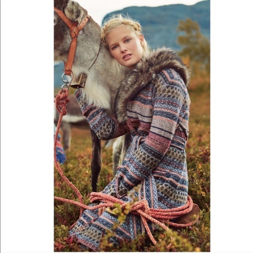 Anthropologie Angel of the North Sweater - Picture 2 of 2